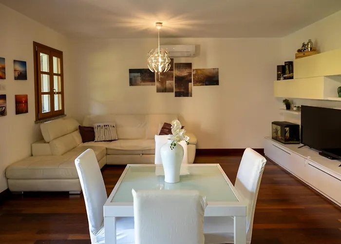 Libo - Helloelba Casa de Férias *